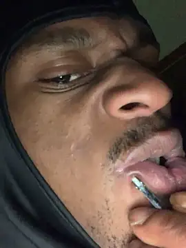 Snapshot of Tristris100 chatting on December 8, 9:46 am Tristris100 online show from December 8, 9:46 am