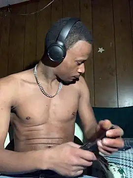 Snapshot of Tristris100 chatting on December 11, 11:00 pm Tristris100 online show from December 11, 11:00 pm