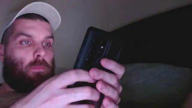 Snapshot of florida0217 chatting on February 23, 11:04 pm florida0217 online show from February 23, 11:04 pm