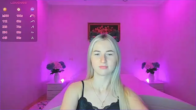 Snapshot of AnnaCarrera chatting on January 4, 11:27 pm AnnaCarrera online show from January 4, 11:27 pm