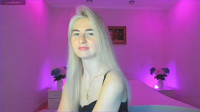 Snapshot of AnnaCarrera chatting on January 8, 9:55 pm AnnaCarrera online show from January 8, 9:55 pm