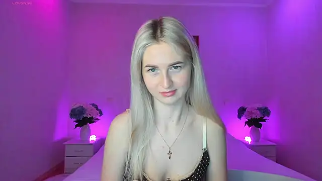 Snapshot of AnnaCarrera chatting on January 16, 12:12 am AnnaCarrera online show from January 16, 12:12 am