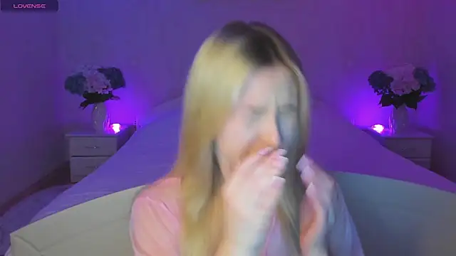 Snapshot of AnnaCarrera chatting on September 17, 6:20 pm AnnaCarrera online show from September 17, 6:20 pm