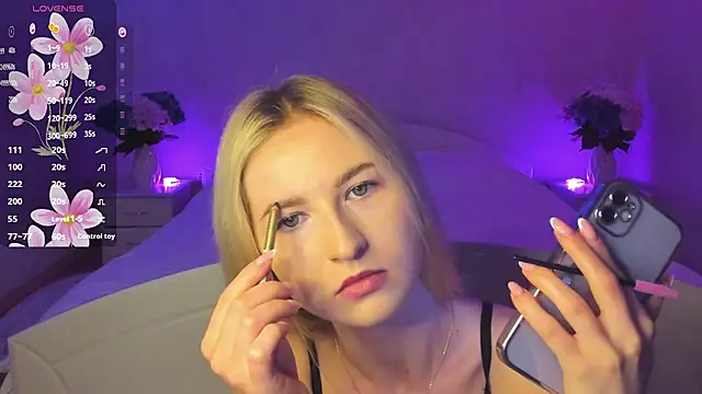 Snapshot of AnnaCarrera chatting on September 20, 6:09 pm AnnaCarrera online show from September 20, 6:09 pm