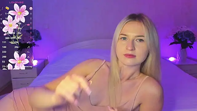 Snapshot of AnnaCarrera chatting on September 25, 9:07 pm AnnaCarrera online show from September 25, 9:07 pm