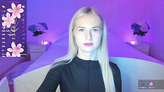 Snapshot of AnnaCarrera chatting on October 14, 9:04 pm AnnaCarrera online show from October 14, 9:04 pm