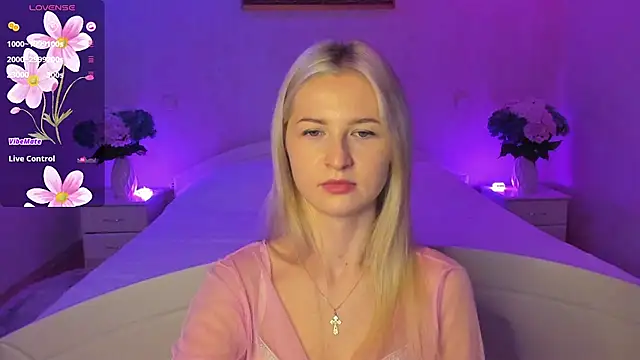 Snapshot of AnnaCarrera chatting on October 24, 9:11 pm AnnaCarrera online show from October 24, 9:11 pm