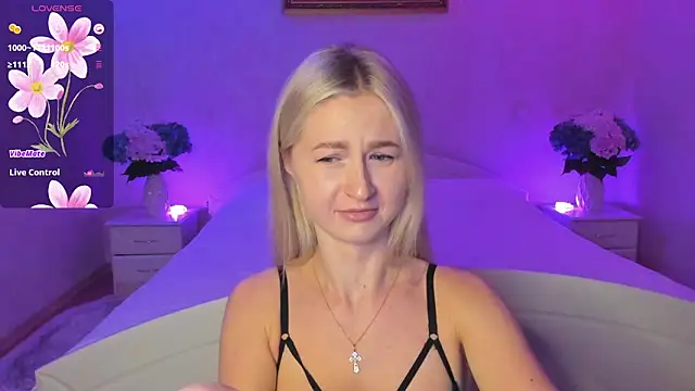 Snapshot of AnnaCarrera chatting on October 27, 9:52 pm AnnaCarrera online show from October 27, 9:52 pm