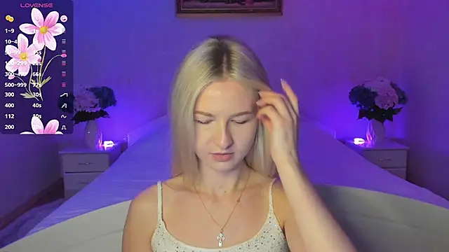 Snapshot of AnnaCarrera chatting on October 29, 10:00 pm AnnaCarrera online show from October 29, 10:00 pm