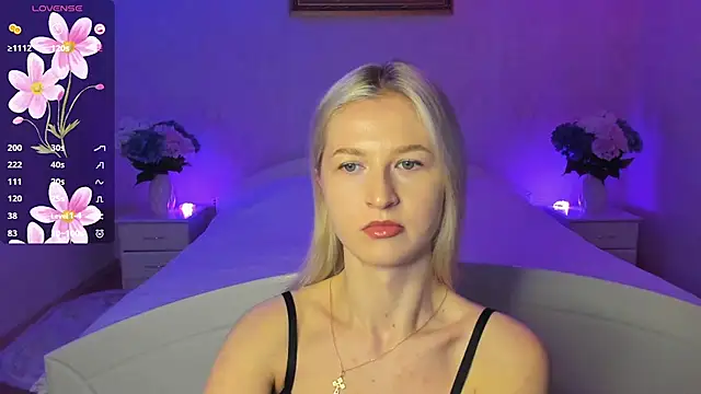 Snapshot of AnnaCarrera chatting on November 3, 6:53 pm AnnaCarrera online show from November 3, 6:53 pm