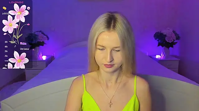 Snapshot of AnnaCarrera chatting on November 4, 6:40 pm AnnaCarrera online show from November 4, 6:40 pm