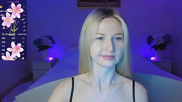 Snapshot of AnnaCarrera chatting on December 14, 8:13 pm AnnaCarrera online show from December 14, 8:13 pm