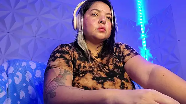 Satyn doll online show from December 4, 11:46 pm