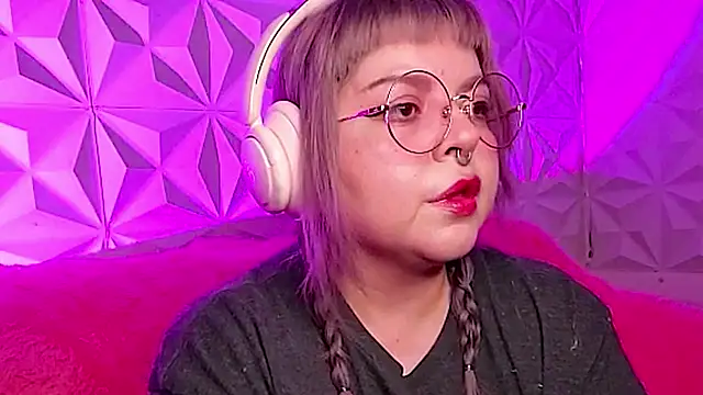 Satyn doll online show from November 2, 10:12 pm