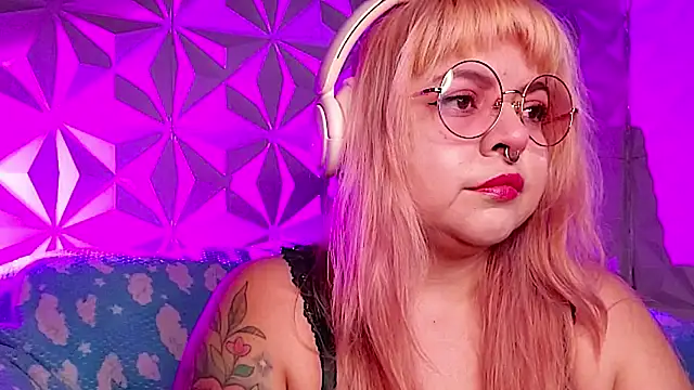 Satyn doll online show from April 5, 10:07 pm