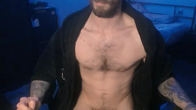 Snapshot of SexxxyLouis chatting on March 22, 5:52 pm SexxxyLouis online show from March 22, 5:52 pm