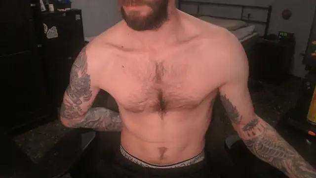 SexxxyLouis online show from January 6, 9:35 am