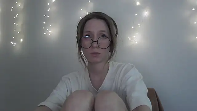  Hanna Moon  online show from November 28, 11:46 am