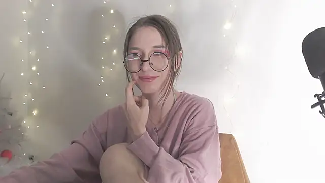  Hanna Moon  online show from January 16, 11:03 am
