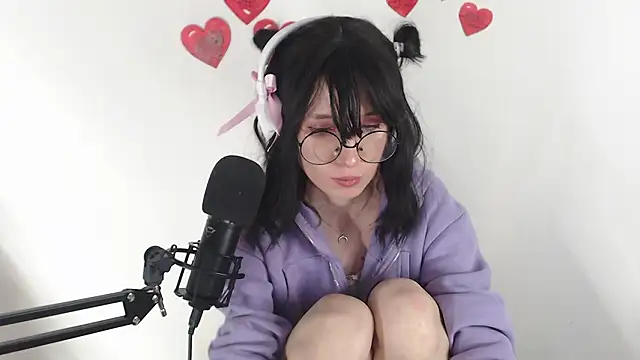  Hanna Moon  online show from March 18, 10:07 am