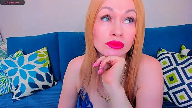 EllenMoore online show from November 18, 3:01 am