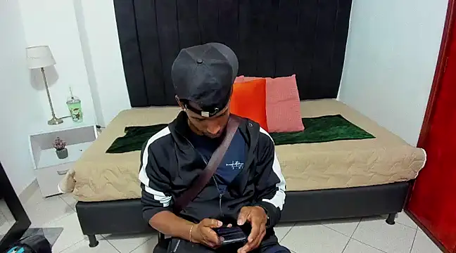 Snapshot of anhtony_wayans chatting on December 2, 7:49 pm anhtony wayans online show from December 2, 7:49 pm