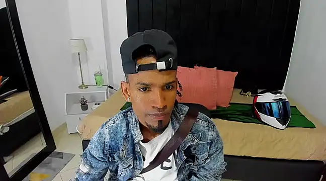 Snapshot of anhtony_wayans chatting on December 7, 12:41 am anhtony wayans online show from December 7, 12:41 am