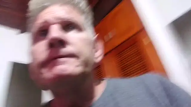 carlosbangsstar online show from January 31, 7:23 pm