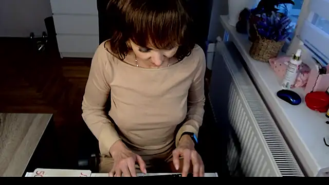 Snapshot of Jyssika chatting on February 22, 2:26 pm Jyssika online show from February 22, 2:26 pm