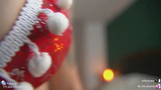 Snapshot of AlyonaX chatting on November 22, 8:08 pm AlyonaX online show from November 22, 8:08 pm