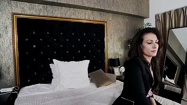 LisaCroft online show from February 28, 1:58 pm