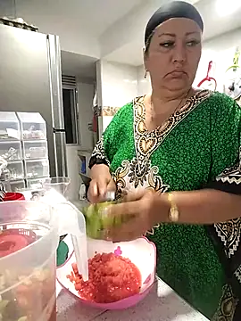 Brenda Berck  online show from April 10, 9:58 am