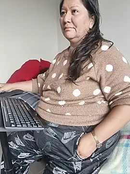 Snapshot of Brenda_Berck_ chatting on June 24, 11:42 am Brenda Berck online show from June 24, 11:42 am