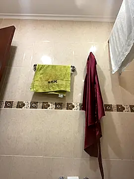 Fancyxlove online show from October 30, 12:50 pm