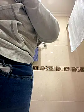 Fancyxlove online show from November 12, 12:38 pm