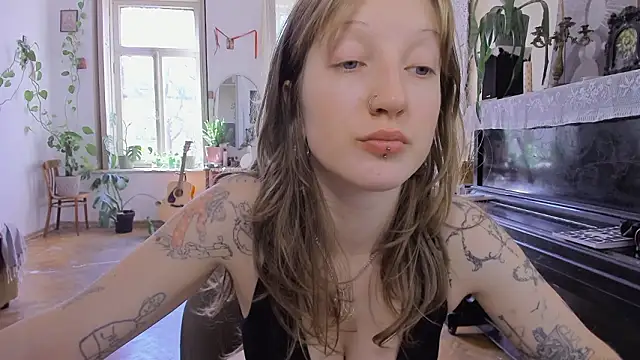 Miranda2 0 online show from February 23, 9:50 am