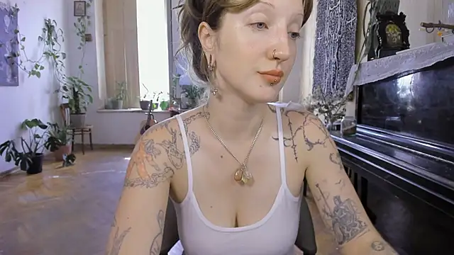 Miranda2 0 online show from July 28, 8:21 am