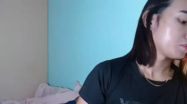 Snapshot of CasandraDiaz chatting on December 28, 10:25 am CasandraDiaz online show from December 28, 10:25 am