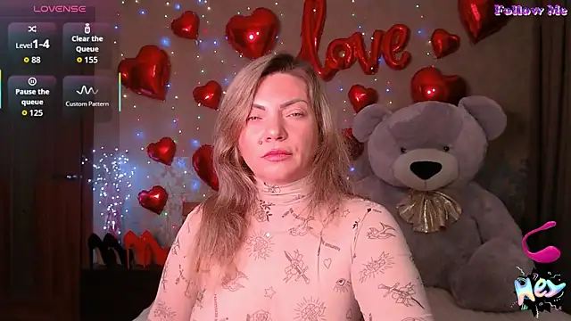 KristiOwen online show from April 1, 11:57 pm