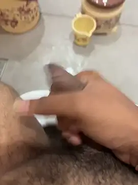 Snapshot of kkbhutaiya chatting on November 4, 8:57 am kkbhutaiya online show from November 4, 8:57 am