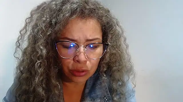 dalilasquirt1 online show from February 13, 2:29 am