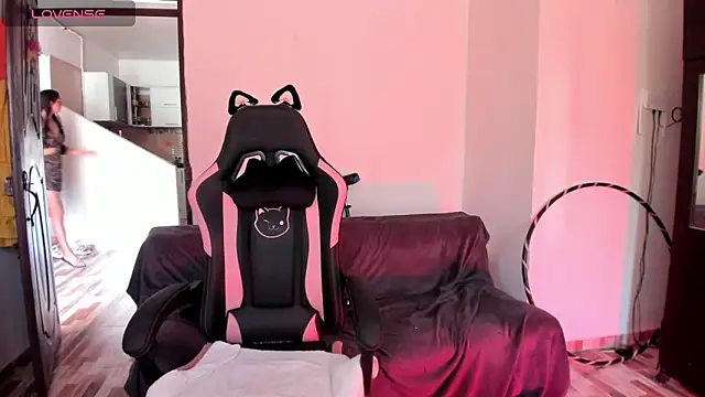 Snapshot of adrena_10 chatting on February 11, 9:42 pm adrena 10 online show from February 11, 9:42 pm