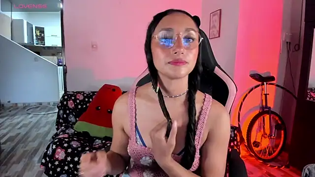 adrena 10 online show from March 9, 12:09 pm