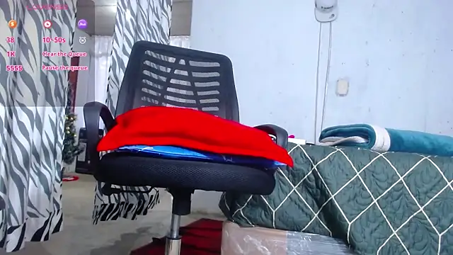 kilian xx online show from December 14, 11:15 am