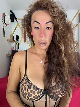 YOURSDEBORA online show from July 10, 7:05 pm