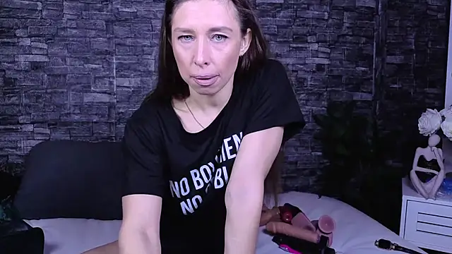 Snapshot of JennyPisik chatting on March 7, 11:29 am JennyPisik online show from March 7, 11:29 am