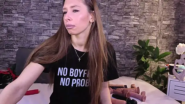 Snapshot of JennyPisik chatting on March 9, 9:46 am JennyPisik online show from March 9, 9:46 am