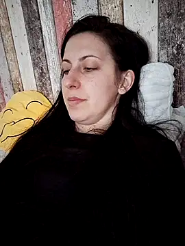 lolyforyou online show from March 21, 2:40 pm