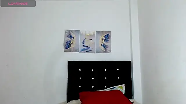 Kylie loveee online show from July 9, 3:38 pm