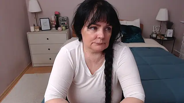 Snapshot of LeveMe2Nightt chatting on January 17, 4:47 pm LeveMe2Nightt online show from January 17, 4:47 pm